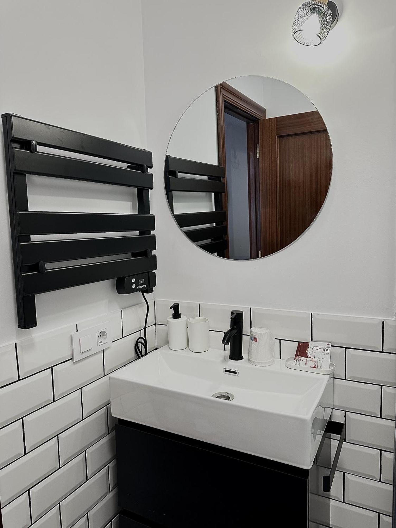 Apartamentos Val De Comillas Kültér fotó
