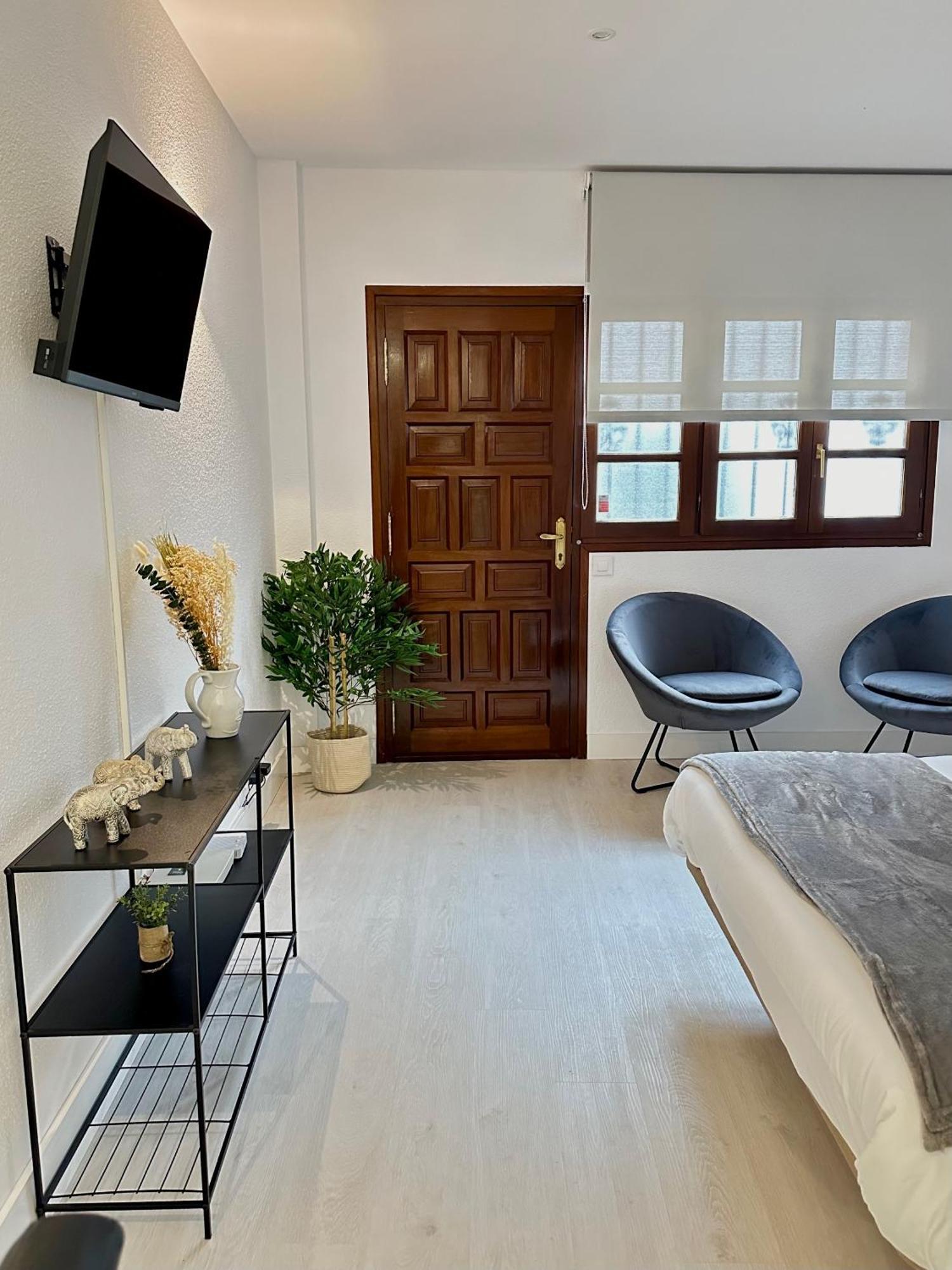 Apartamentos Val De Comillas Kültér fotó
