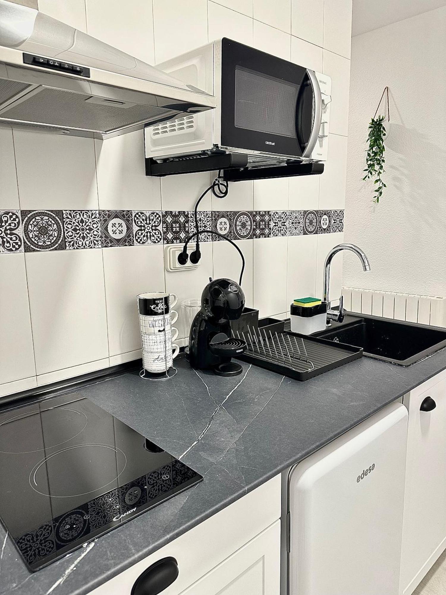 Apartamentos Val De Comillas Kültér fotó